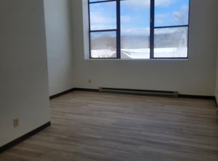 90 McKinstry Ave APT 302, Chicopee, MA 01013