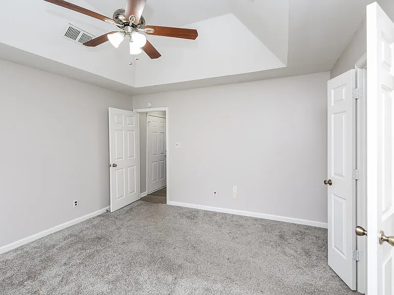3875 Neyland Valley Dr — Photo 8
