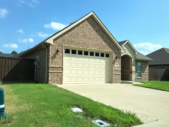 3rd image of 906 Stone Meadow Dr