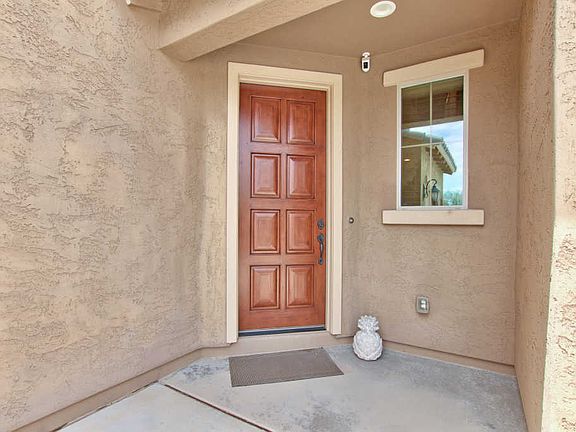 4th image of 3906 E Alfalfa Dr