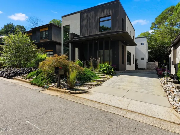 707 Chamberlain St, Raleigh, NC 27607