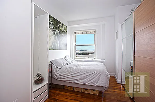 Sold by Halstead Real Estate | media 8