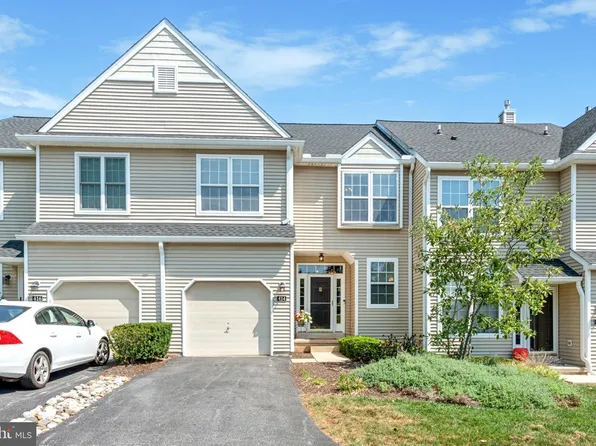 414 Lake George Cir, West Chester, PA 19382