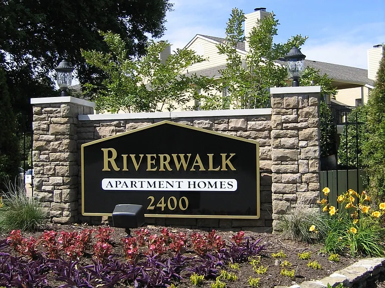 Welcome to Riverwalk Apartments!