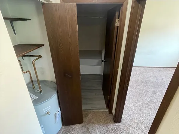 1715 N Lewis Ave #5, Zion, IL 60099