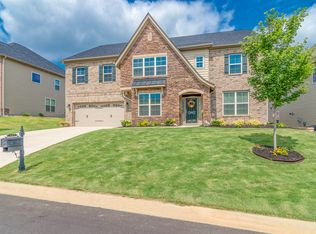 317 Leigh Creek Dr, Simpsonville, SC 29681