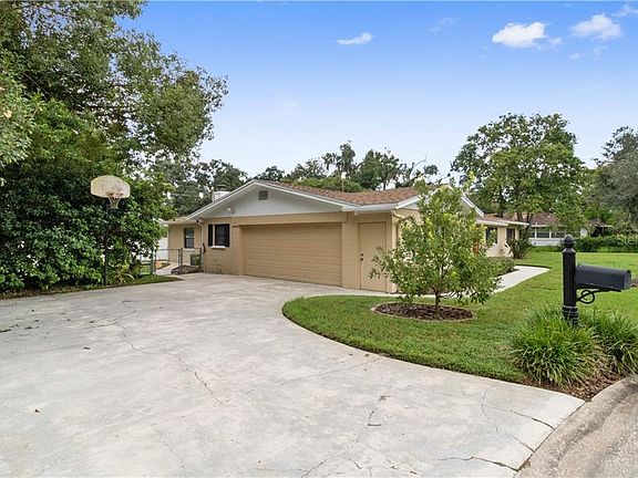 3rd image of 1649 John Arthur Way