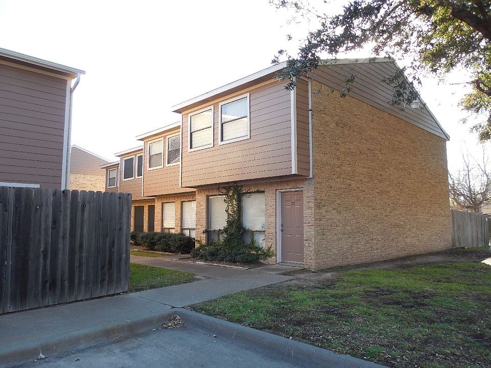 1st image of 2807 Wildflower Dr APT 28
