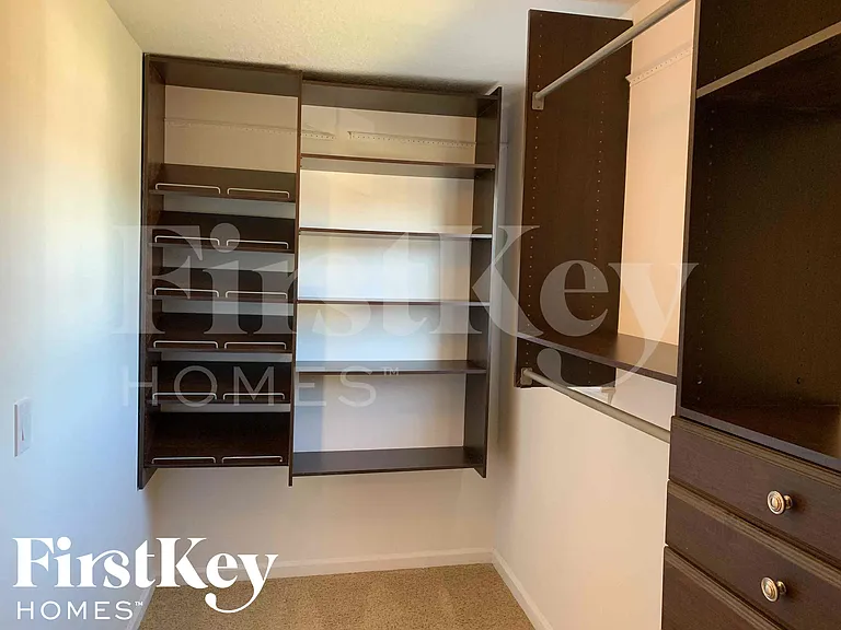 2831 Harvest Moon Dr — Photo 23