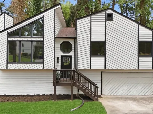 1781 Jody Dr NE, Roswell, GA 30066