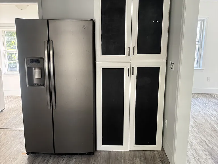 205 E East St — Photo 5