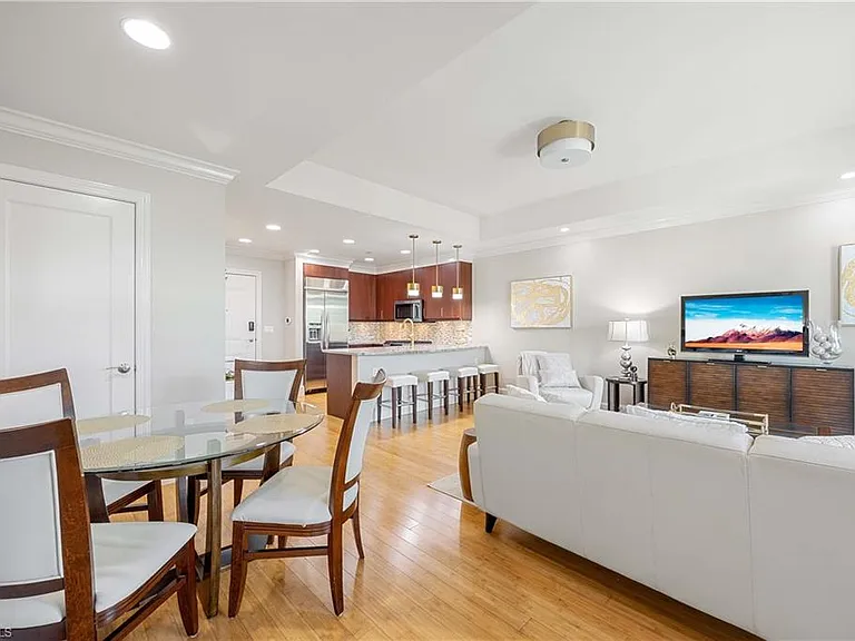 9123 Strada Pl #7408 — Photo 16