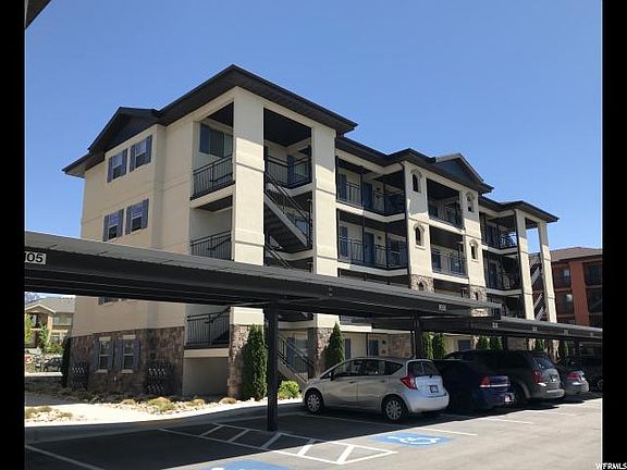 3rd image of 1004 N 1090 W APT 301