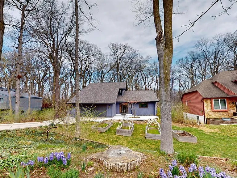 1280 Sunset Rd — Photo 57