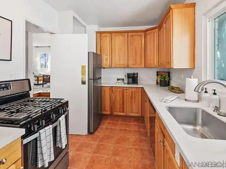 8373 El Paseo Grande — Photo 28