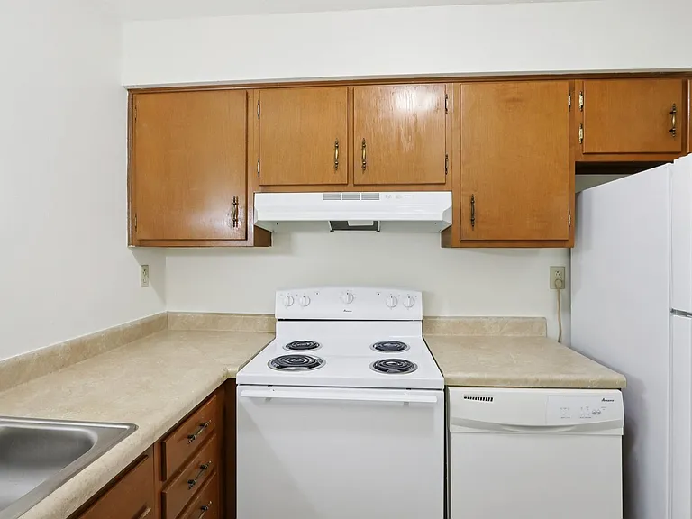 Fountain Park Apartments | Specials Available — Photo 39