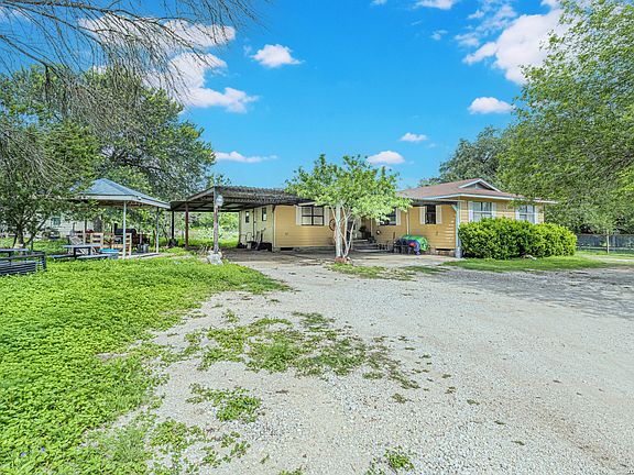5th image of 10805 Hollowell Rd