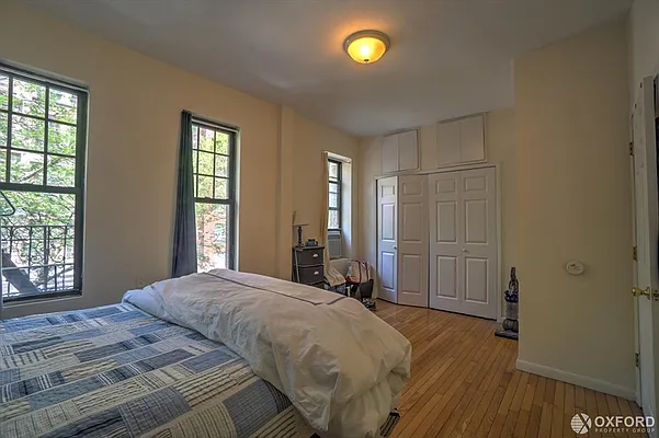 Rented by Oxford Property Group | media 43