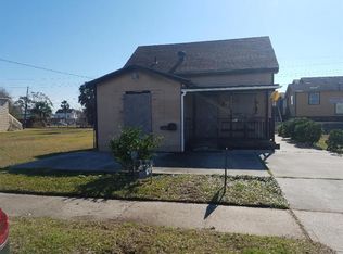 3823 Winnie St, Galveston, TX 77550