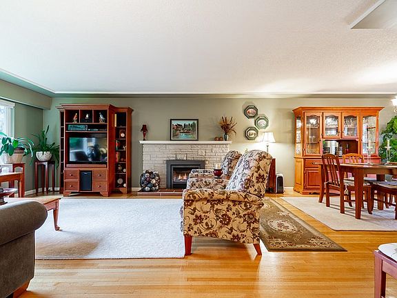 4th image of 13789 Bentley Rd