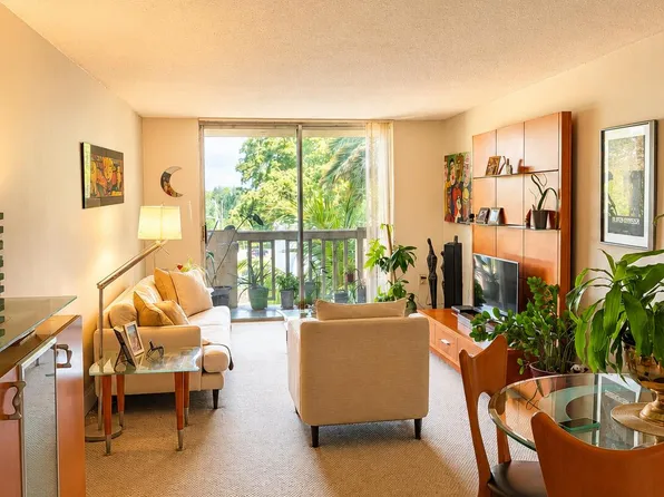 1800 Sans Souci Boulevard #424, North Miami, FL 33181