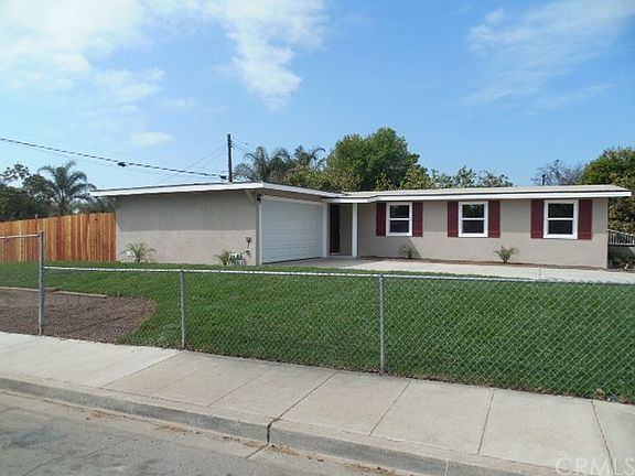 2nd image of 974 Hallwood Ave