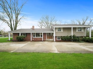 21W210 Temple Dr, Itasca, IL 60143