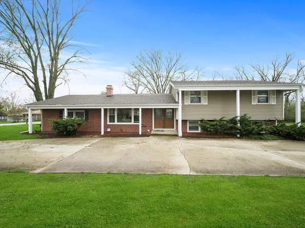 6N552 Baker Dr, Itasca, IL 60143