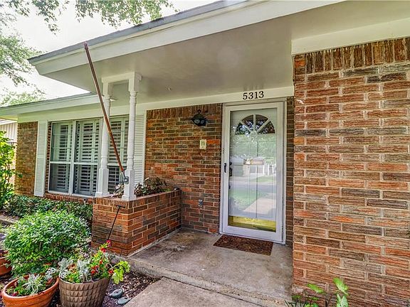 4th image of 5313 Lake Crest Dr