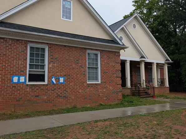 5320 Beritstrasse Ct, Charlotte, NC 28277