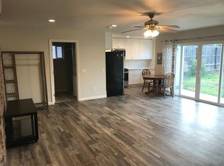 430 E Bixby Rd #A, Long Beach, CA 90807