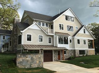 2443 N Nottingham St, Arlington, VA 22207