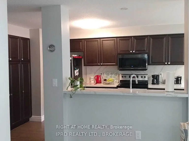 20 Bradshaw Dr — Photo 9