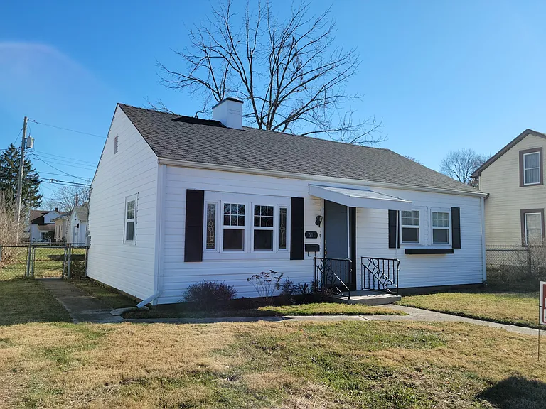 611 Indiana Ave — Photo 1