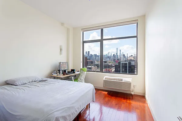 Rented by Compass | media 12