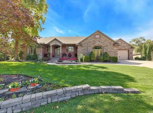 8509 W Meadow Park Ct, Wichita, KS 67205