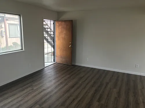 744 E Dennett Ave #104 Photo 1 744 E Dennett Ave #104 Photo 1