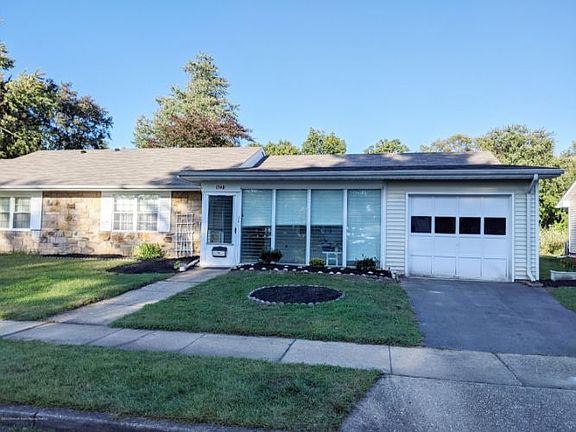 2nd image of 134B Sunflower Dr #1002