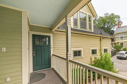 55B Bay St Photo 1