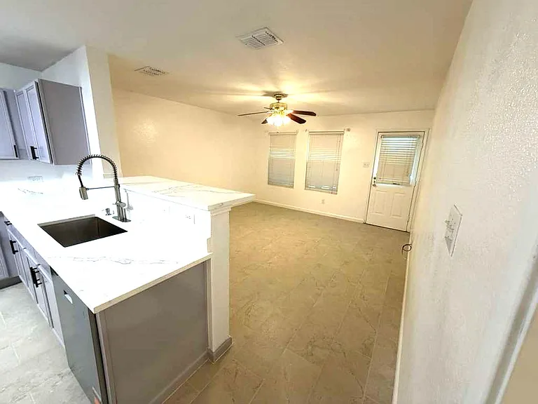 7452 Concordia Ln — Photo 9
