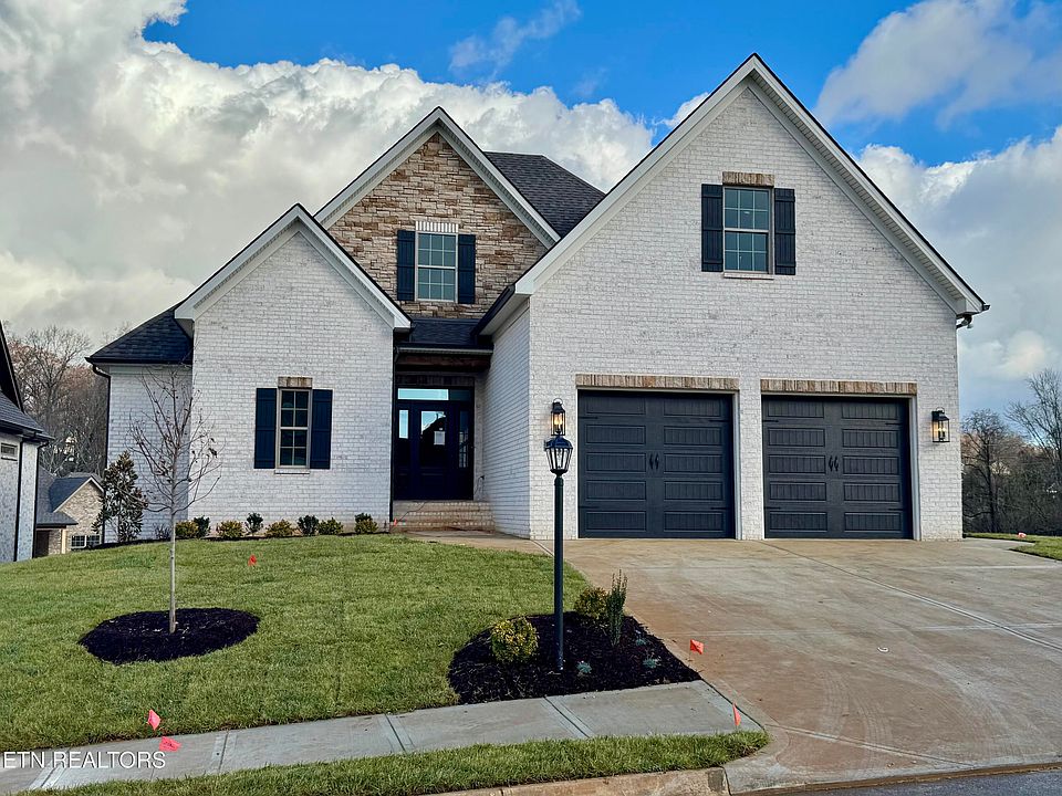 1st image of 12011 Avery Woods Ln