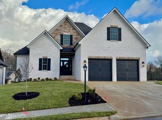 12011 Avery Woods Ln, Knoxville, TN 37921