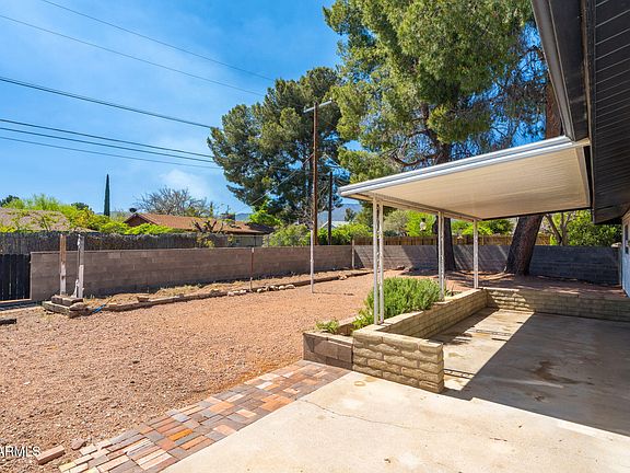 5th image of 1011 E ASH Drive