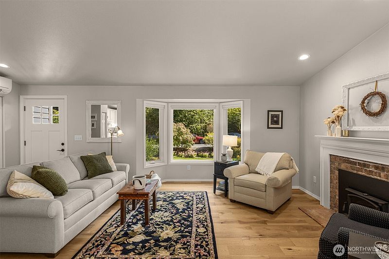 4th image of 18621 95th Avenue NE
