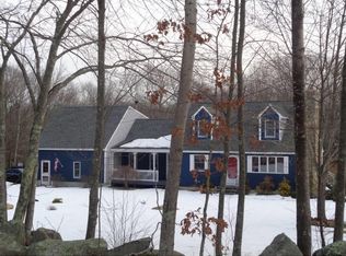 300 John Franklin Rd, Hope, RI 02831