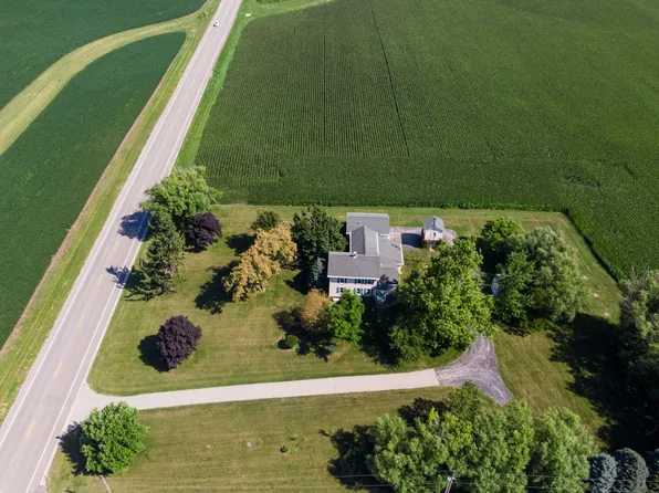 19277 N 1500 East Rd, Hudson, IL 61748