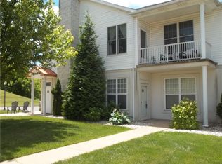 219 Adams Pointe Blvd UNIT 7, Mars, PA 16046