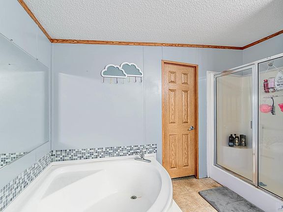 3rd image of 213 Bald Cypress St