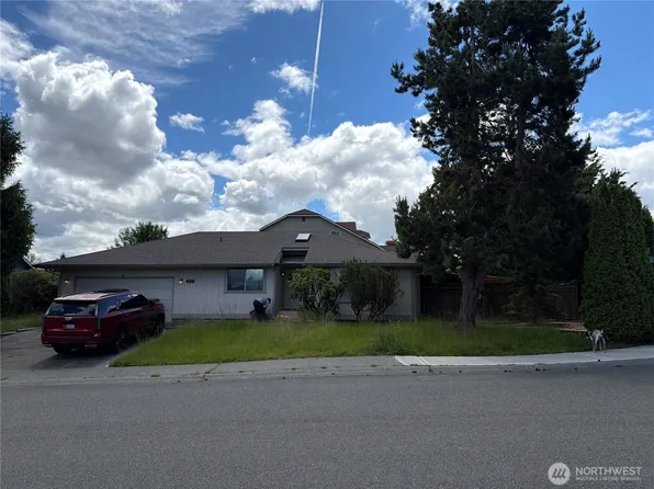 1817 SW 325th Place, Federal Way, WA 98023