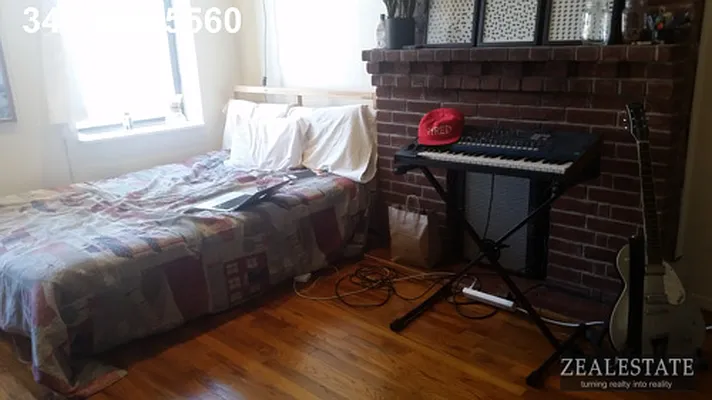 Rented by ZealEstate Group Inc | media 14